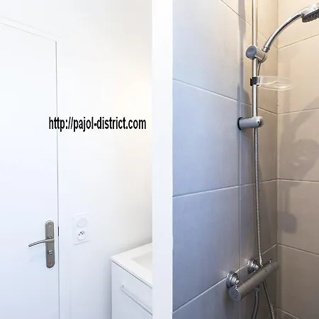 Cosy And Shiny Studio Pajol Apartment *