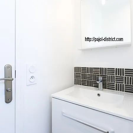 Cosy And Shiny Studio Pajol * Paris