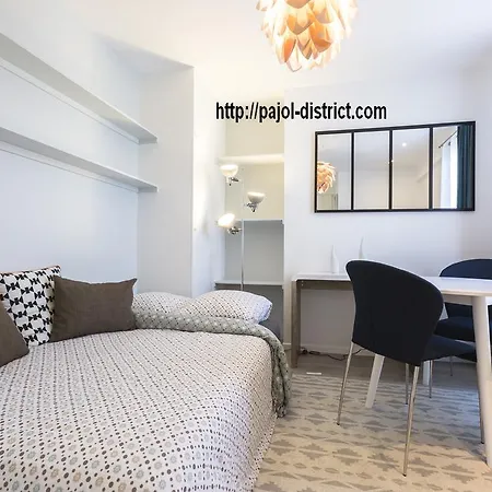 Apartment Cosy And Shiny Studio Pajol